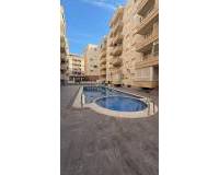 Resale - Wohnung - Torrevieja - Centro