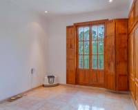 Resale -  - Yecla