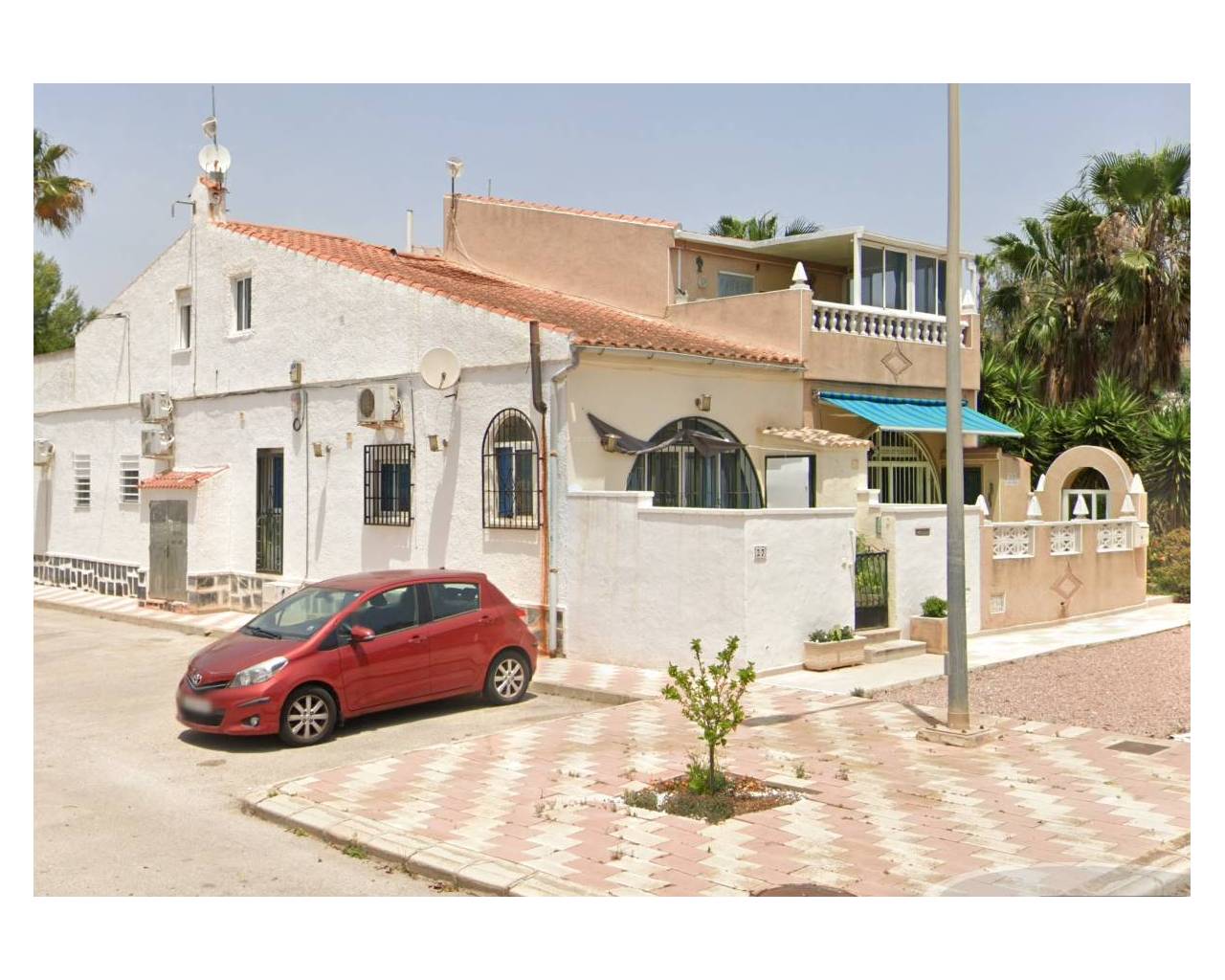 Townhouse - Resale - Torrevieja - { 029 }