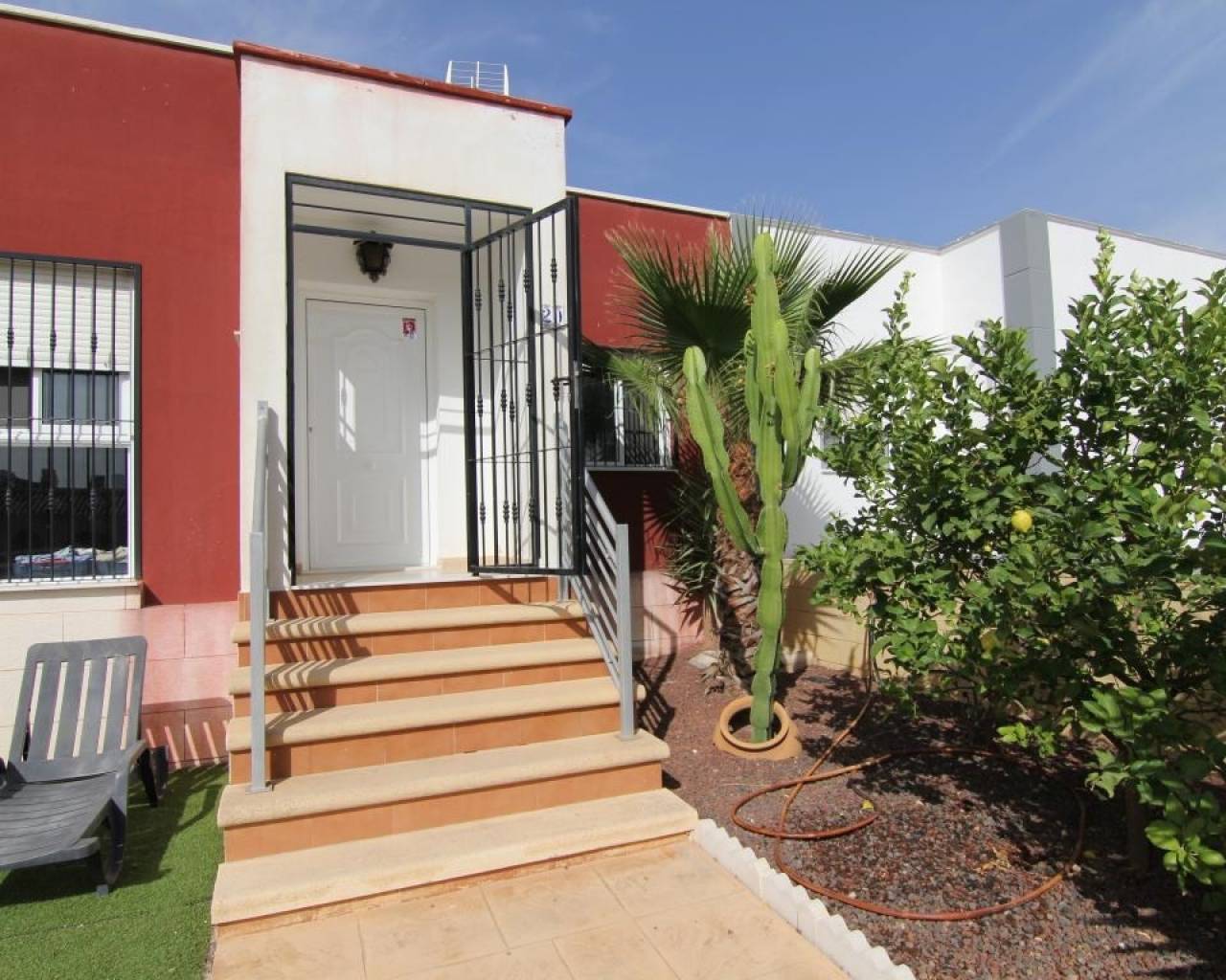 Townhouse / Semi-detached - Resale - Avileses - Avileses