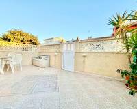 Venta - CASA ADOSADA - Torrevieja - LA SIESTA