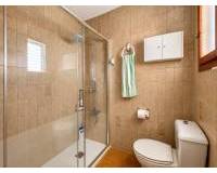 Venta - CASA ADOSADA - Torrevieja - Nueva Torrevieja