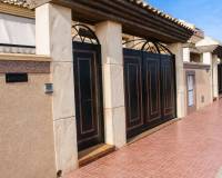 Venta - Chalet Adosados - Torrevieja