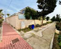 Venta - Chalet - Torrevieja - La Mata