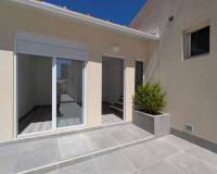 Venta - terraced_house - Torrevieja - Aguas Nuevas