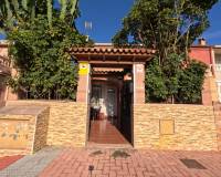 Venta - Terraced house / Townhouse - Torrevieja - El Acequión - Los Náufragos