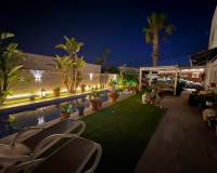 Venta - Villa / House - Torrevieja - La Siesta