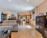 Venta - Villa independiente - Los Montesinos - La Herrada