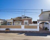 Venta - Villa independiente - Torrevieja - Urbanización San Luis