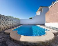Venta - Villa independiente - Torrevieja - Urbanización San Luis