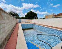 Venta - - VILLA - Torrevieja - Urbanización San Luis