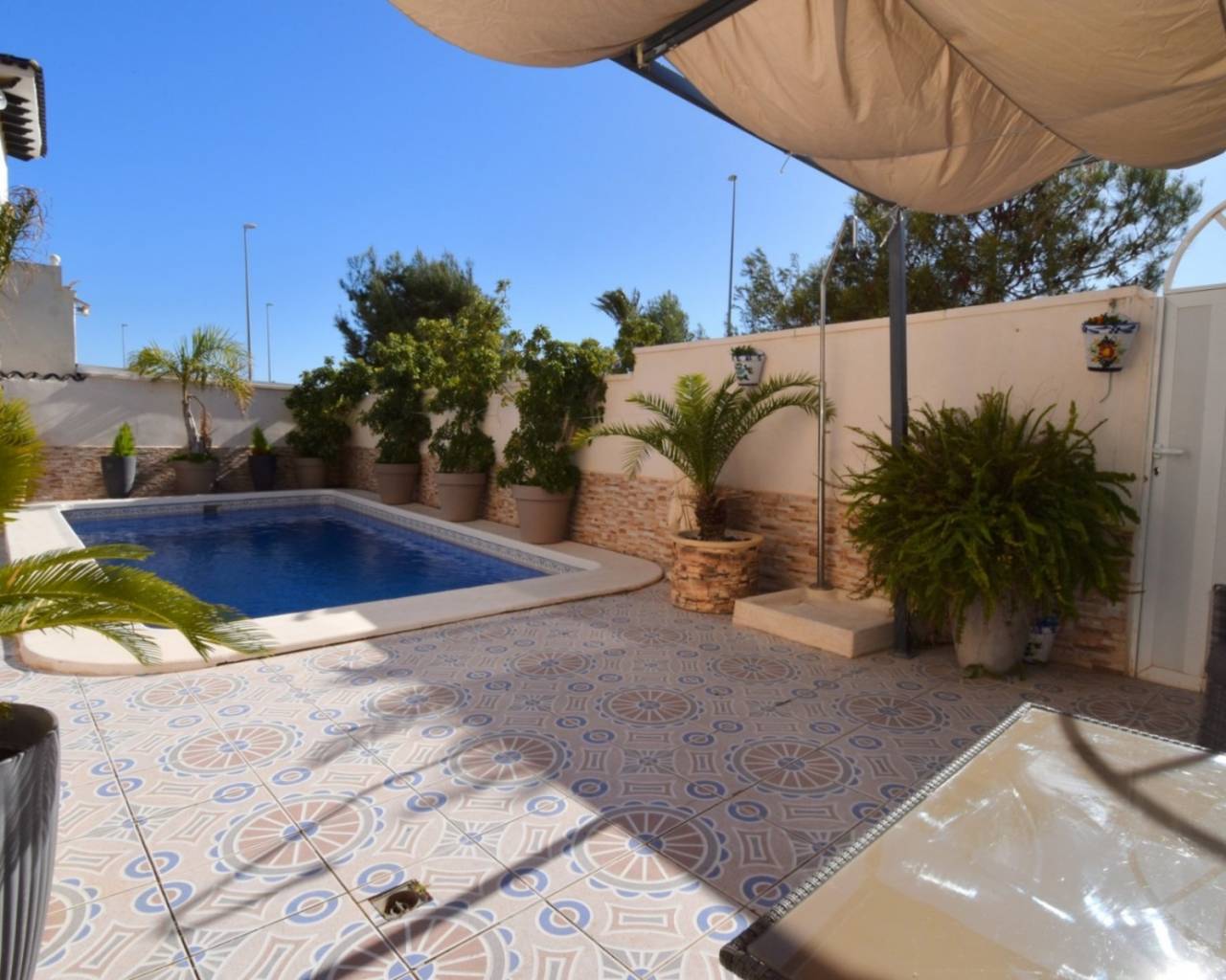 villa - Resale - Orihuela - La Zenia