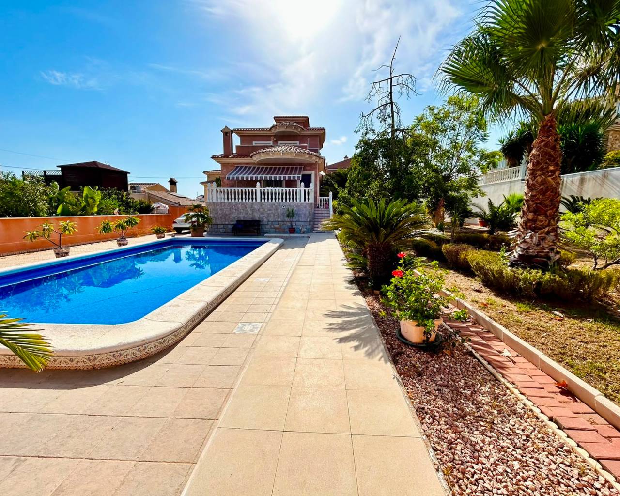 - VILLA - Resale - Orihuela - Los Balcones