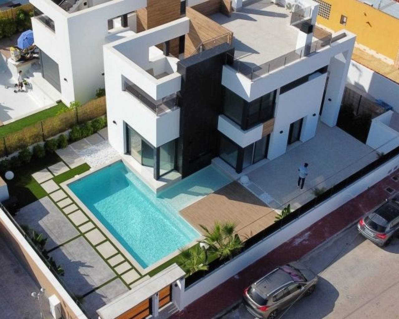 villa - Resale - Torrevieja - Torrevieja