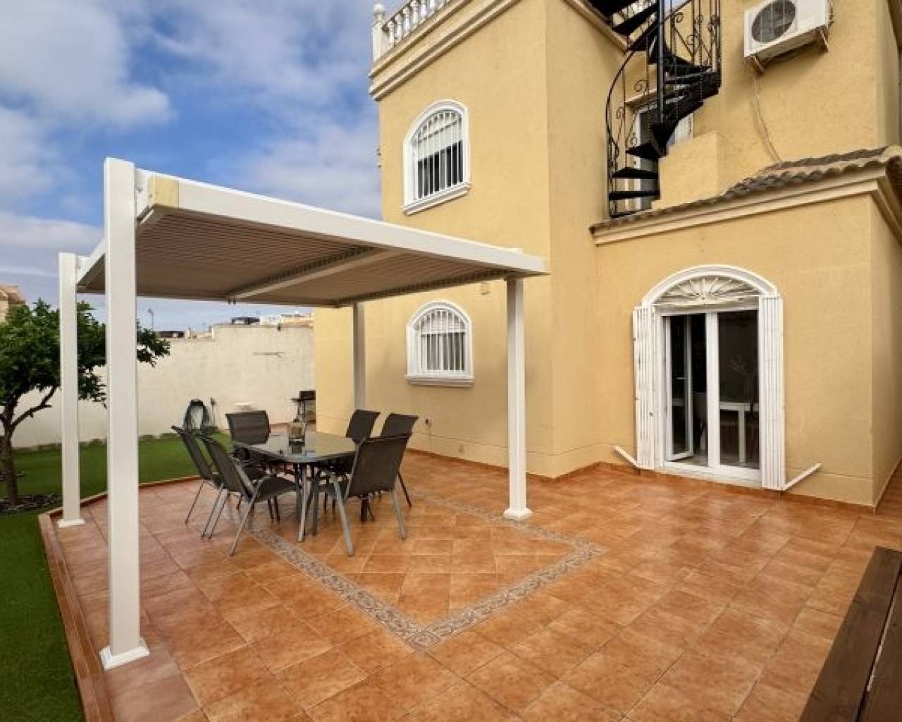 villa - Venta - Torrevieja - Torrevieja