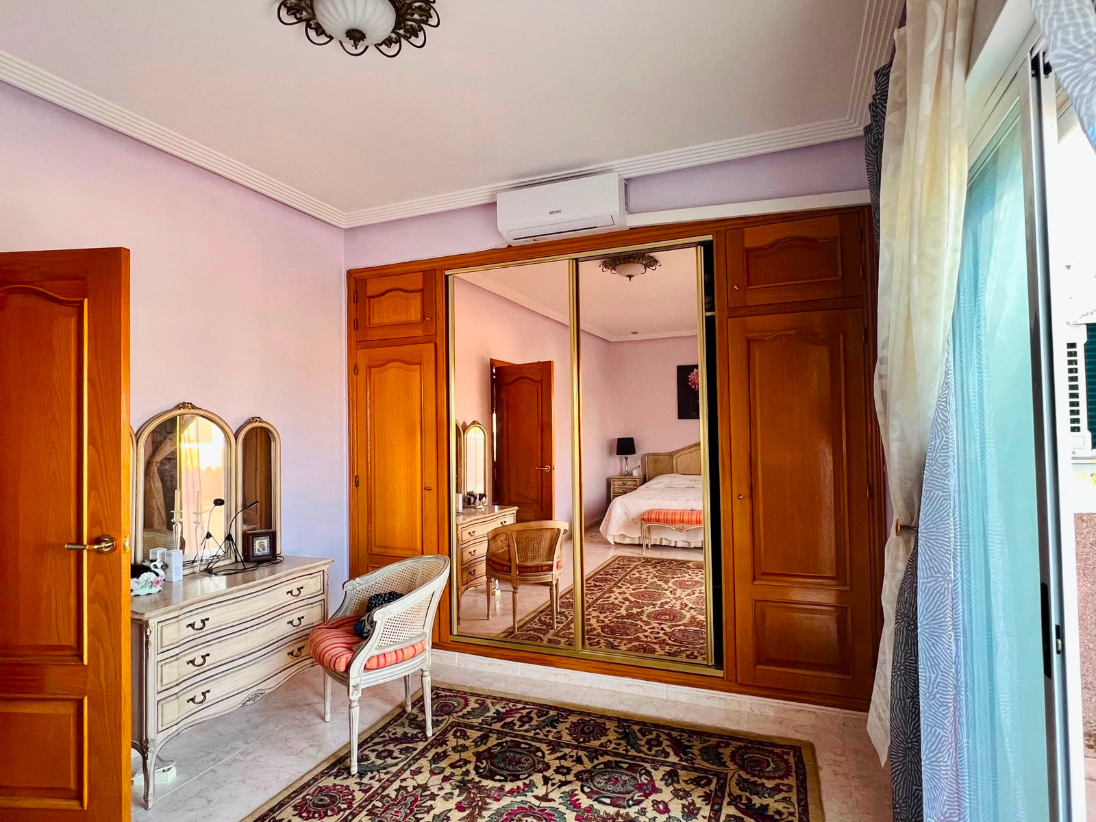 Vrijstaande villa te koop in Orihuela