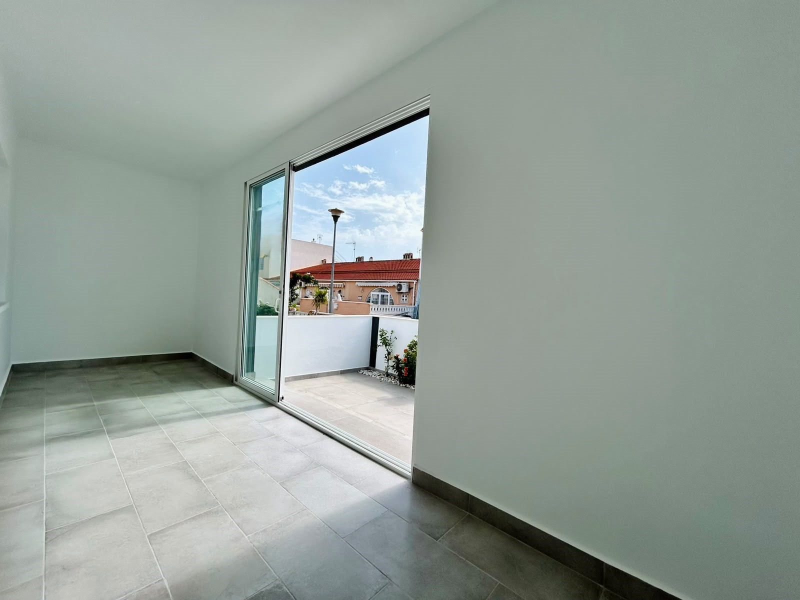 Bungalow te koop in La Siesta, Torrevieja