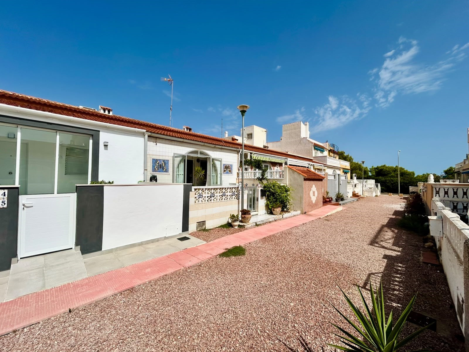 Bungalow te koop in La Siesta, Torrevieja