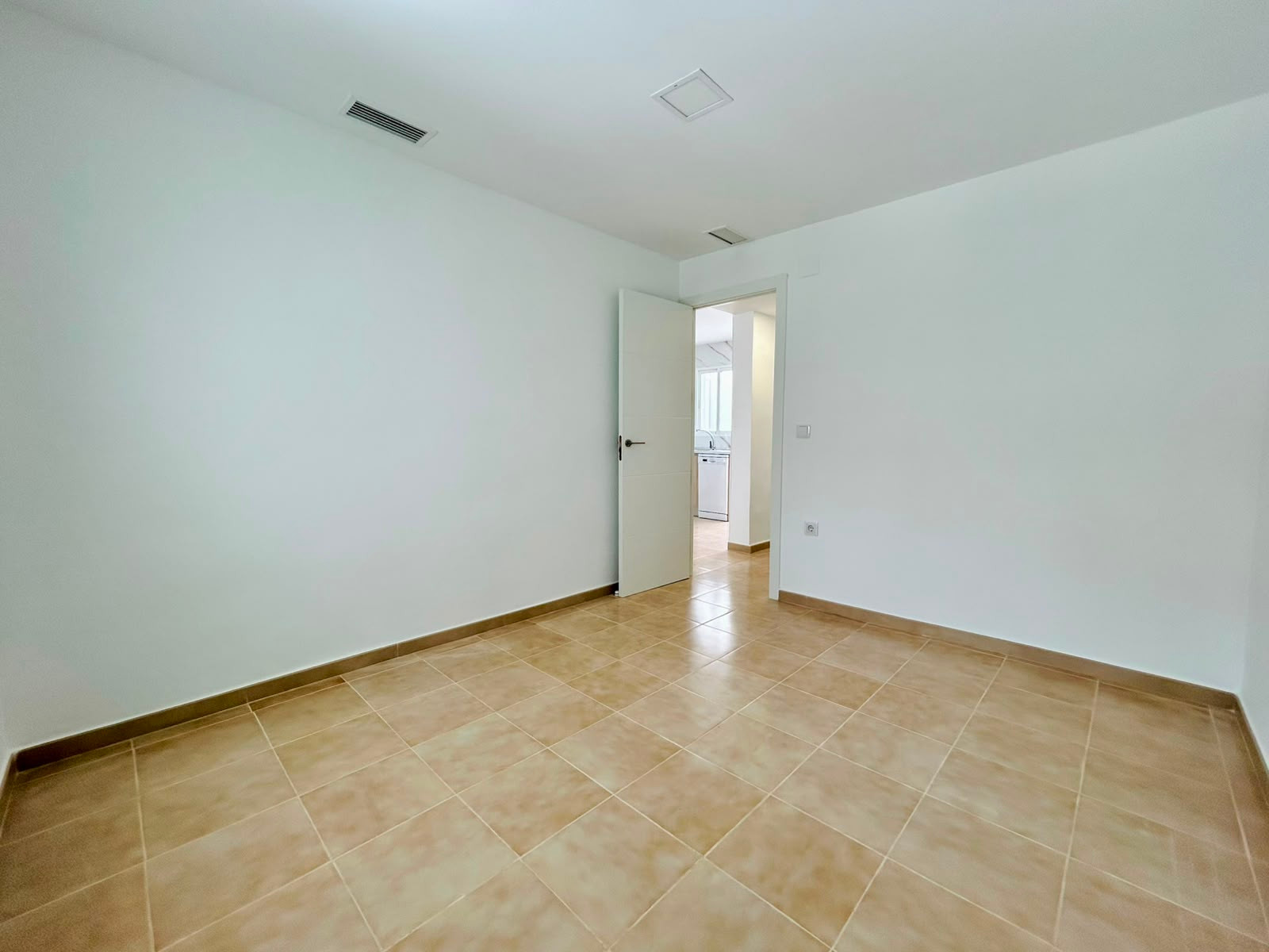 Bungalow te koop in La Siesta, Torrevieja